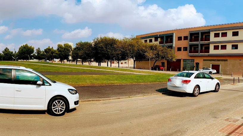 Locaux commerciaux à vendre à avda Luis Manzanares