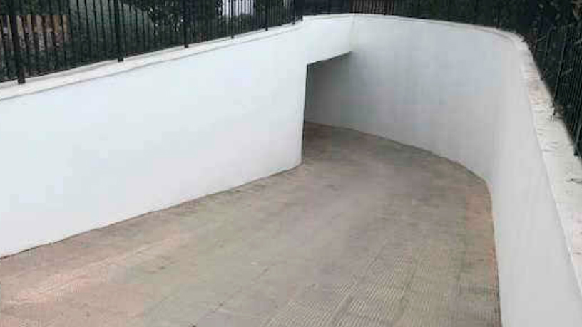 Garage à vendre à urb El Valle Golf Resort