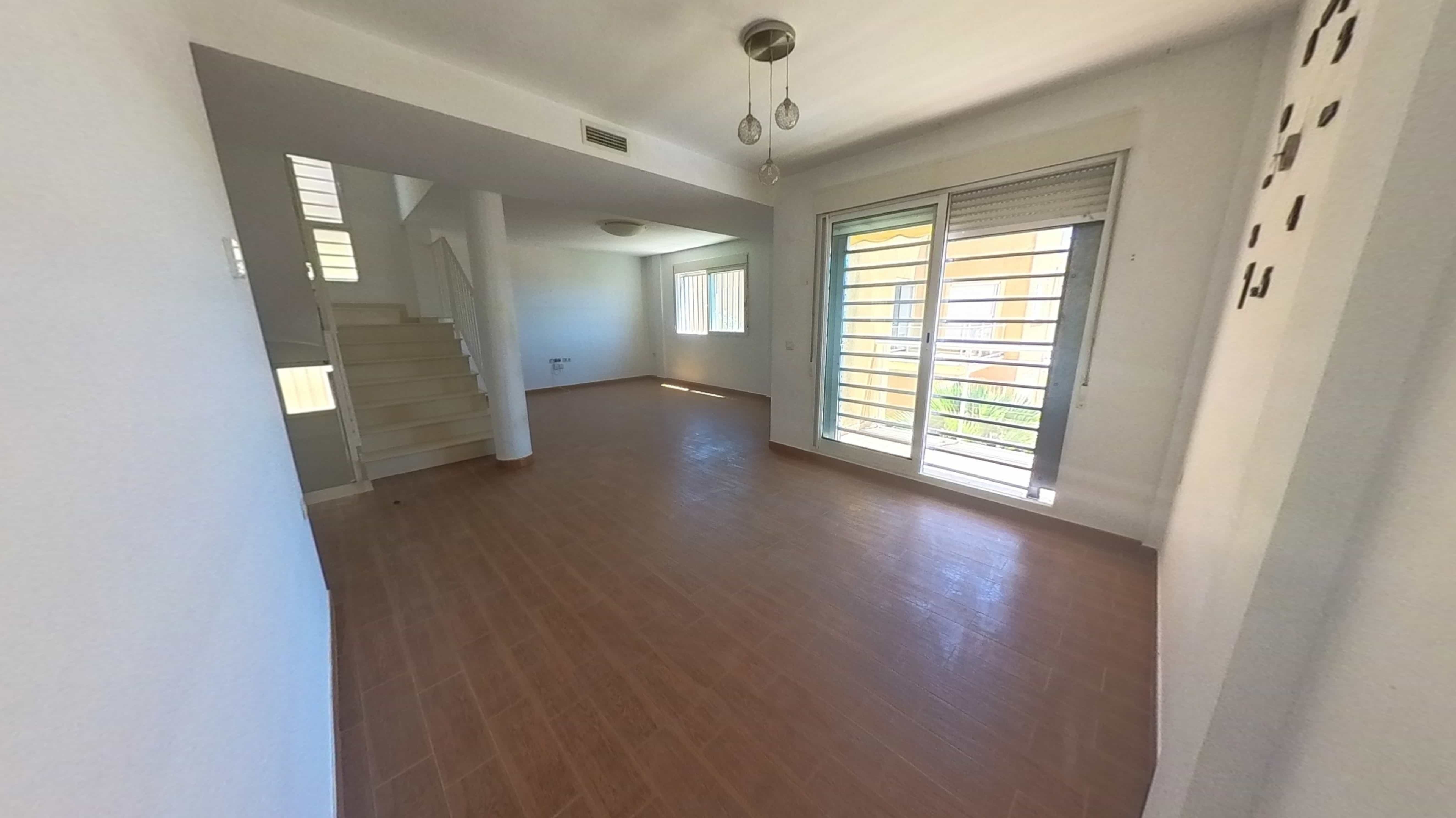 Chalet adosado en venta en avda Escandinavia