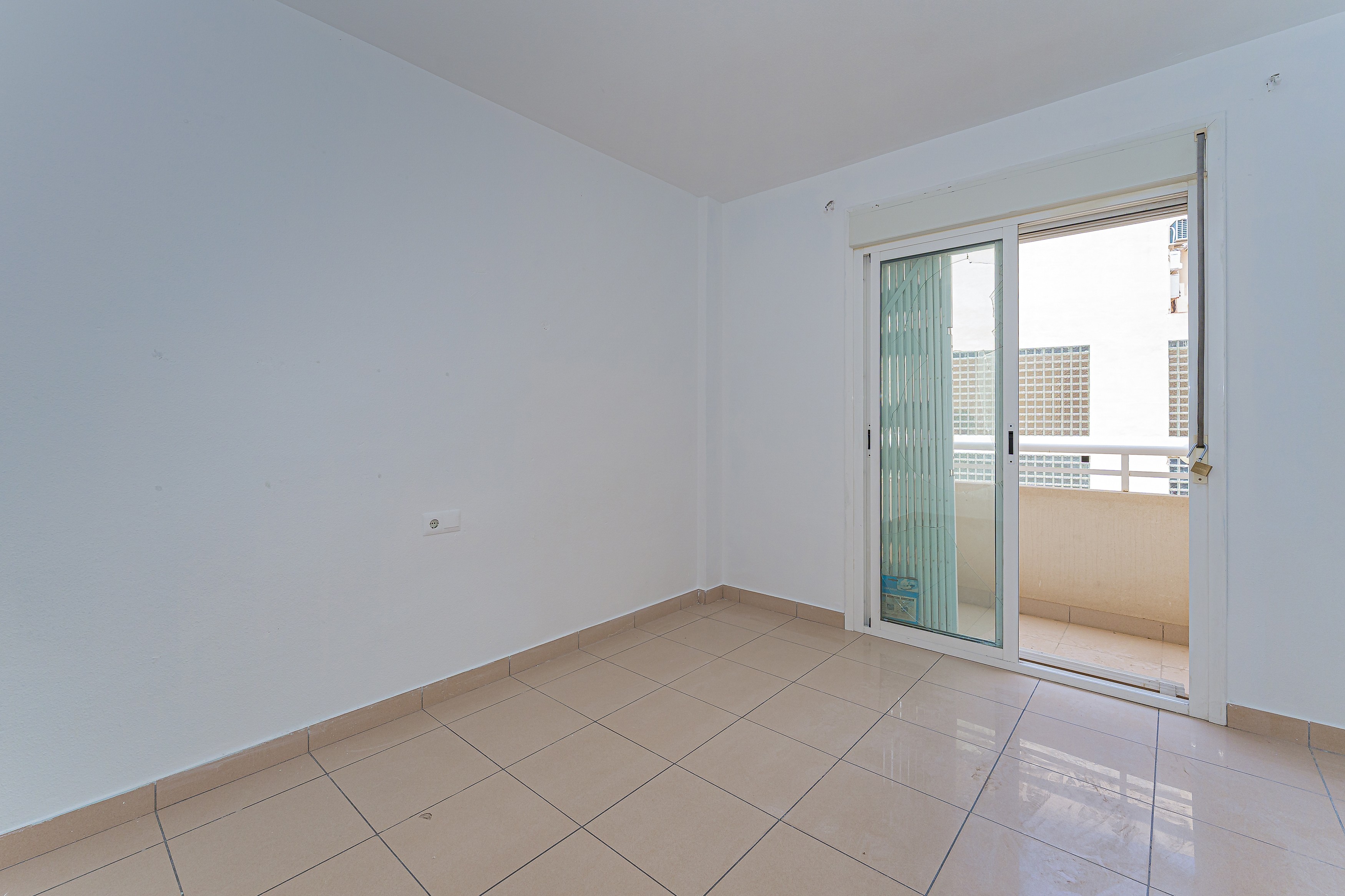 Piso en venta en avenida Generalitat 
