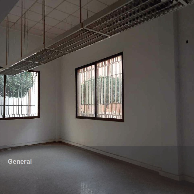 Office Building for sale in calle Huerto de Mas