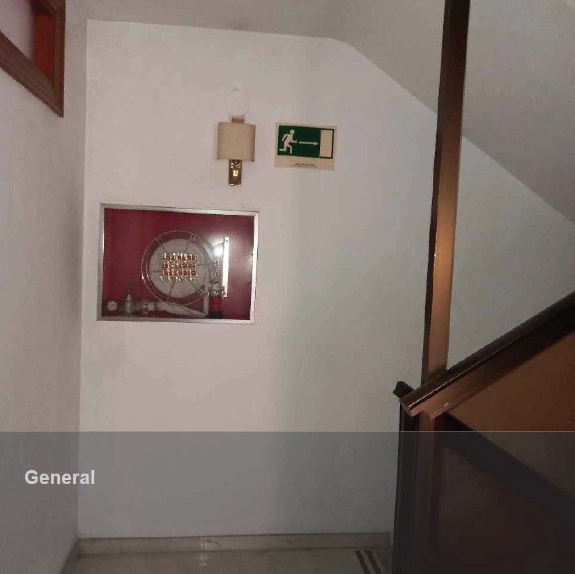 Office Building for sale in calle Huerto de Mas