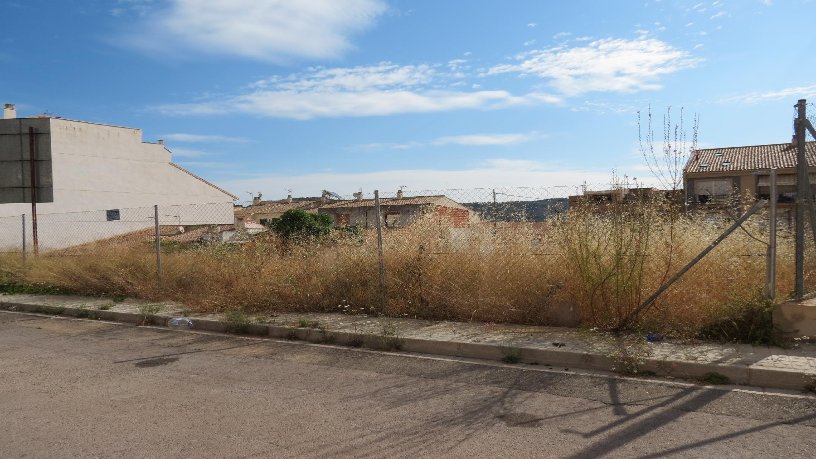 Terreno urbano en venta en calle Eduardo Alante 11